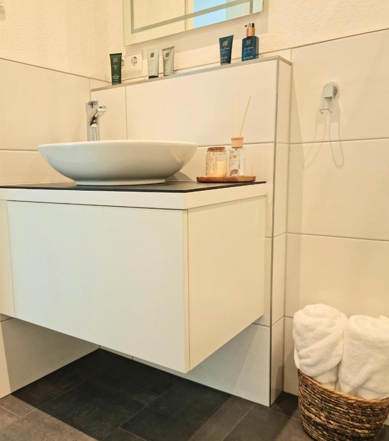 Homestay-Stylish, Zentral- Loft Apartment-Parking Ingolstadt Eksteriør bilde