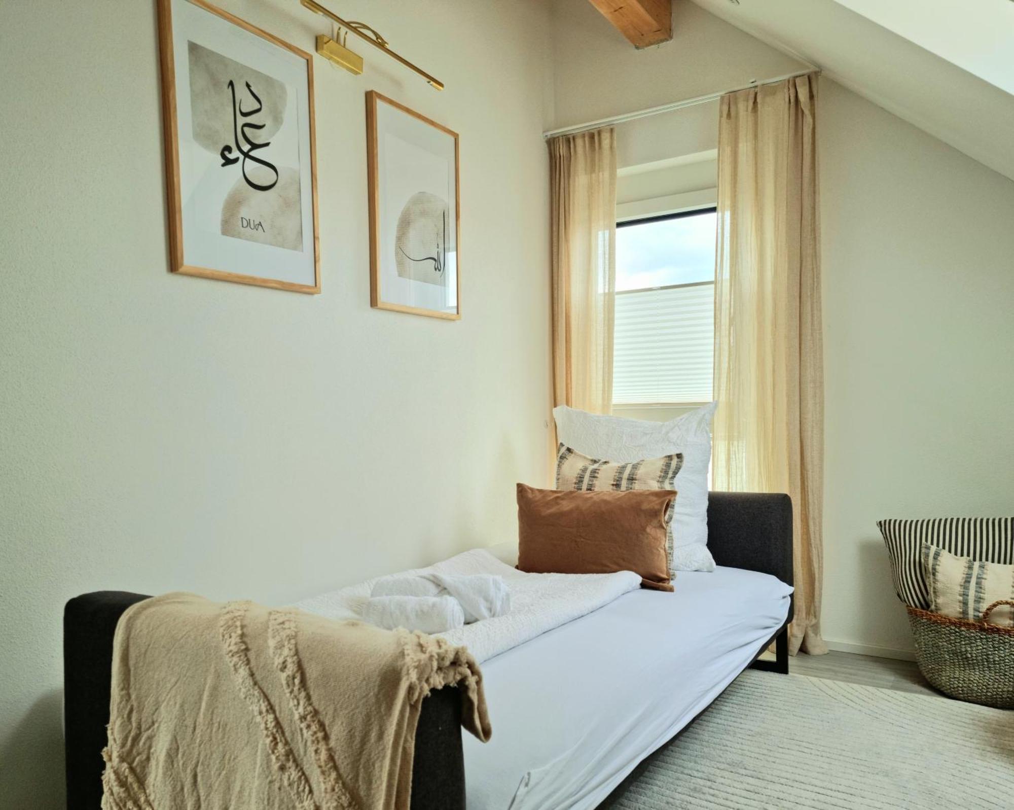 Homestay-Stylish, Zentral- Loft Apartment-Parking Ingolstadt Eksteriør bilde